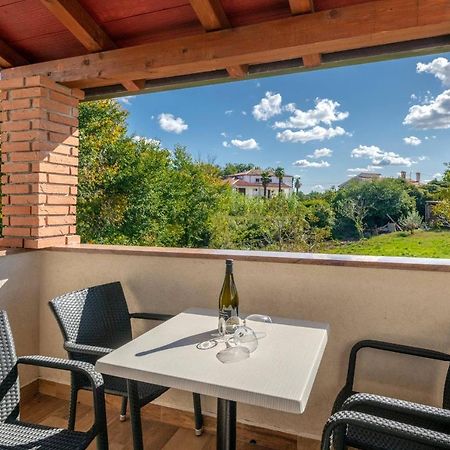 Apartmani Jana Porec Esterno foto