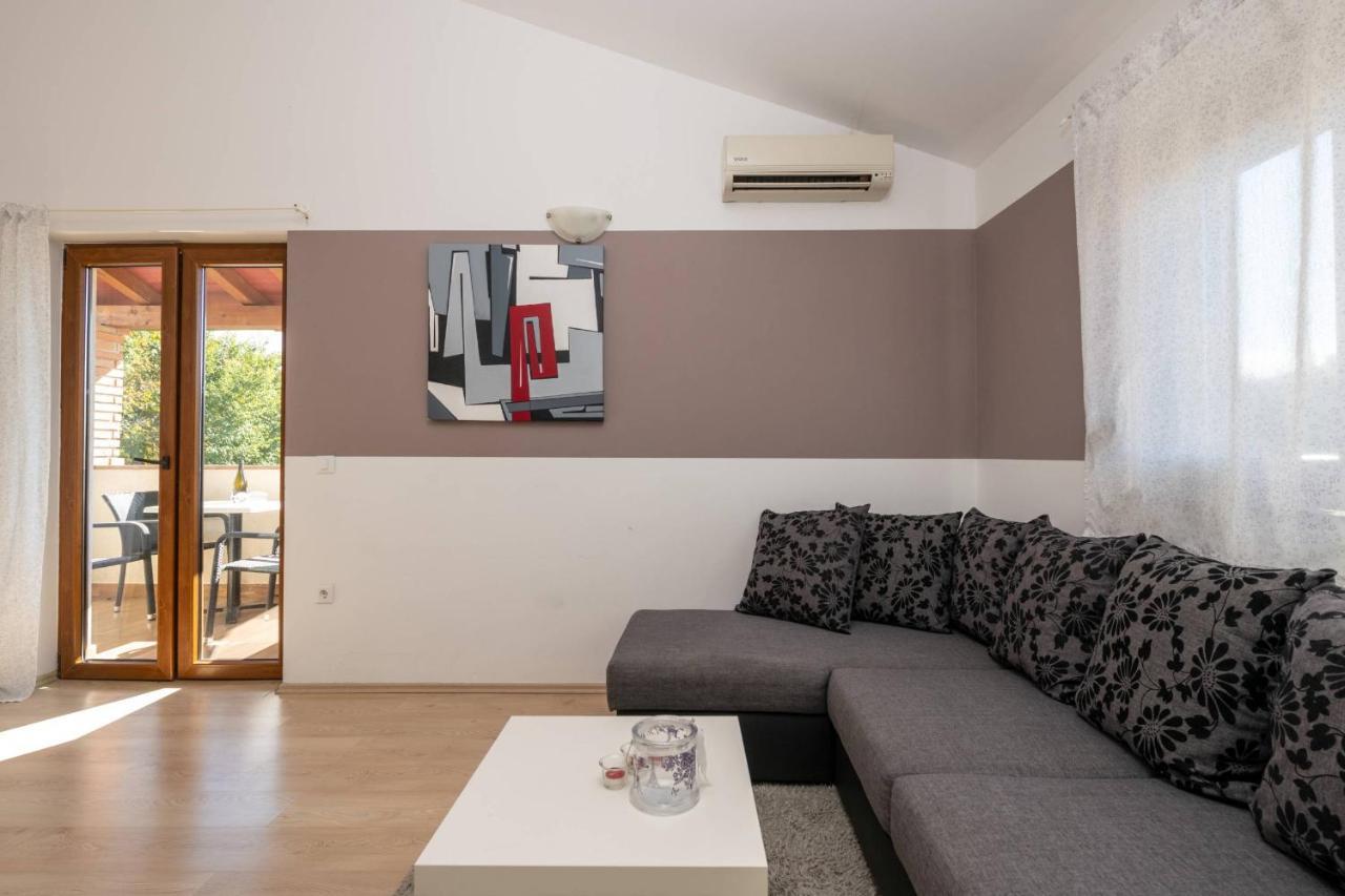 Apartmani Jana Porec Esterno foto